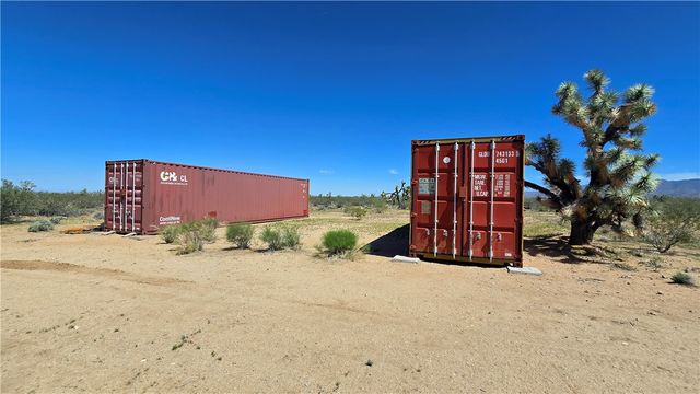 5558 E Red Barrel Road, Yucca, AZ 86438