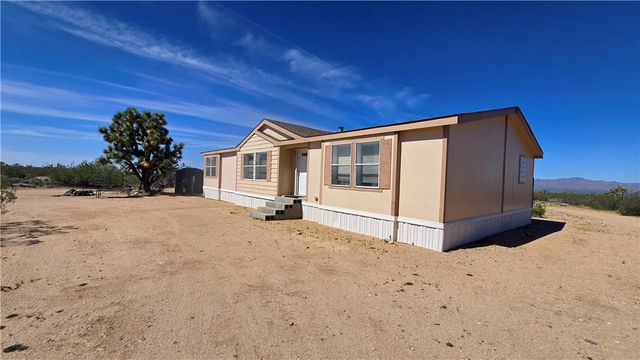 5558 E Red Barrel Road, Yucca, AZ 86438