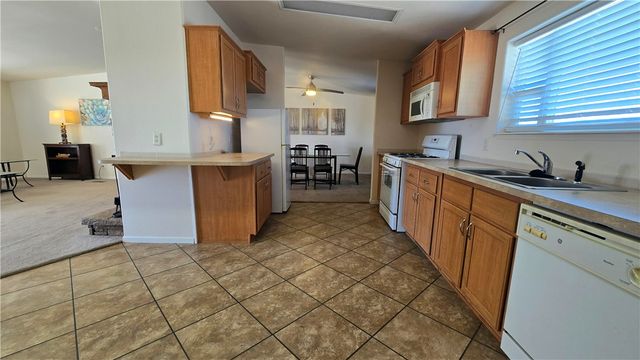 5558 E Red Barrel Road, Yucca, AZ 86438