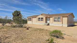 5558 E Red Barrel Road, Yucca, AZ 86438