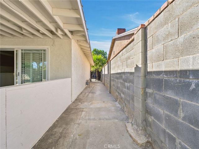 11774 Terra Bella Street, Sylmar, CA 91342