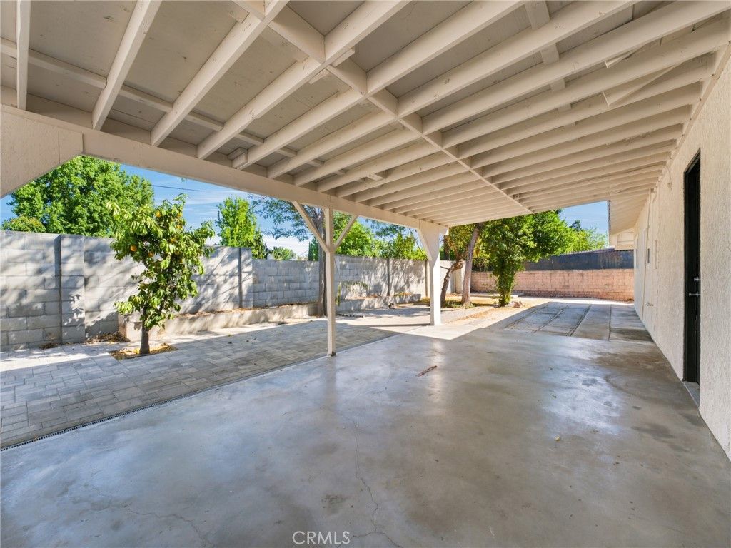 Image 24 of property listing at 11774 Terra Bella Street, Sylmar, CA 91342