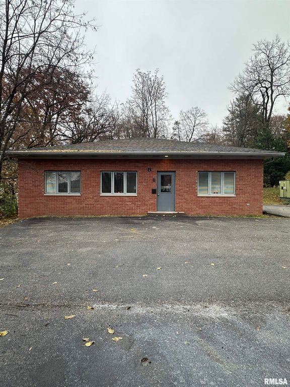 822 17TH Street, Moline, IL 61265