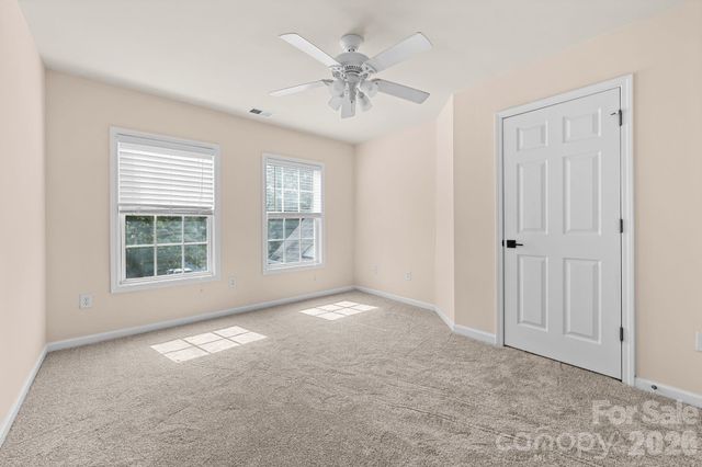 13439 Porter Creek Road, Charlotte, NC 28262