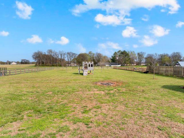 2058 Halls Mill Rd, Unionville, TN 37180