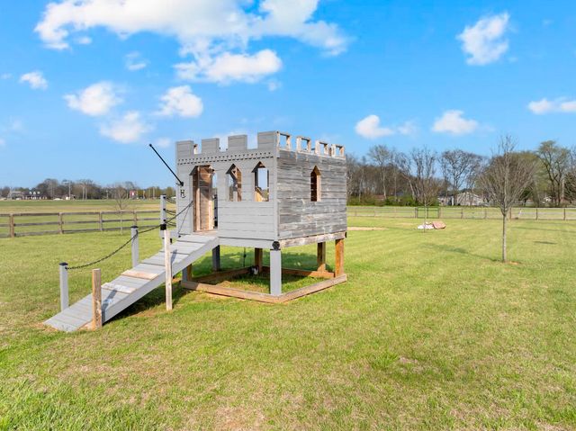 2058 Halls Mill Rd, Unionville, TN 37180