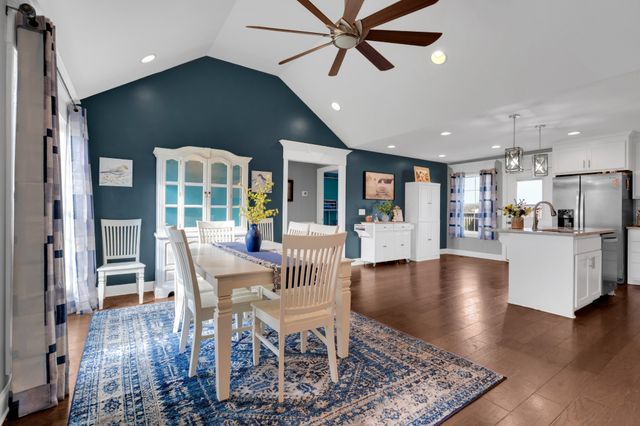 2058 Halls Mill Rd, Unionville, TN 37180