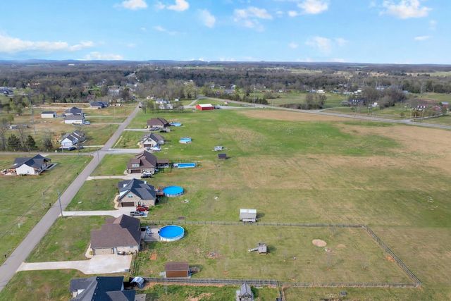 2058 Halls Mill Rd, Unionville, TN 37180