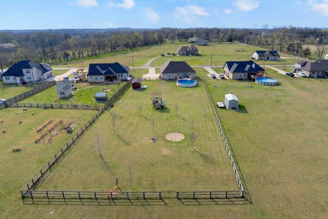 2058 Halls Mill Rd, Unionville, TN 37180