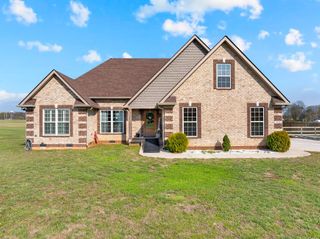 2058 Halls Mill Rd, Unionville, TN 37180
