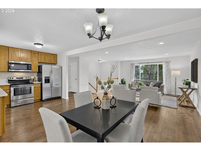 15 Ne 113TH Pl, Portland, OR 97220