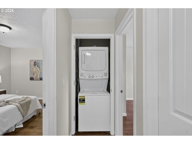 15 Ne 113TH Pl, Portland, OR 97220