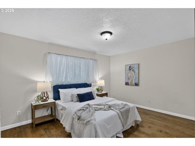 15 Ne 113TH Pl, Portland, OR 97220