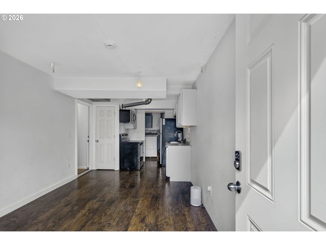 15 Ne 113TH Pl, Portland, OR 97220