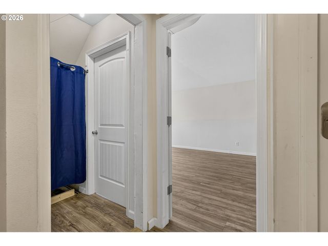 15 Ne 113TH Pl, Portland, OR 97220