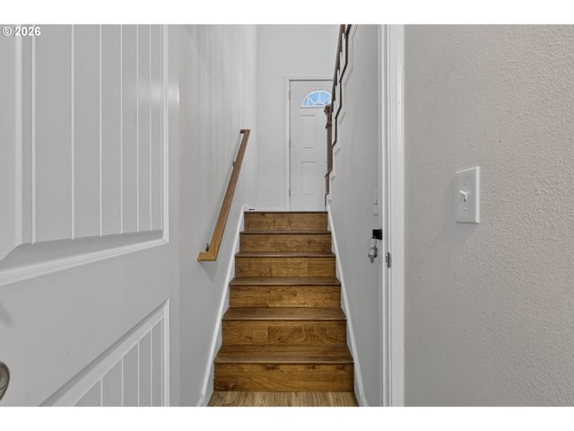 15 Ne 113TH Pl, Portland, OR 97220