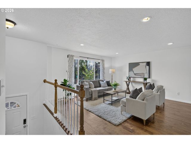 15 Ne 113TH Pl, Portland, OR 97220