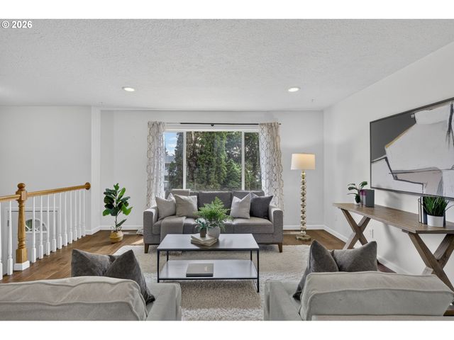 15 Ne 113TH Pl, Portland, OR 97220