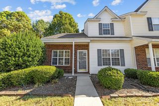 13648 Meade Glen Court, Charlotte, NC 28273