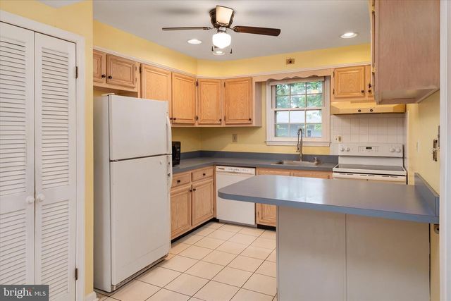 609 KENSINGTON AVE, Severna Park, MD 21146