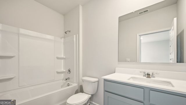 52 Weymouth Drive, Locust Grove, GA 30248