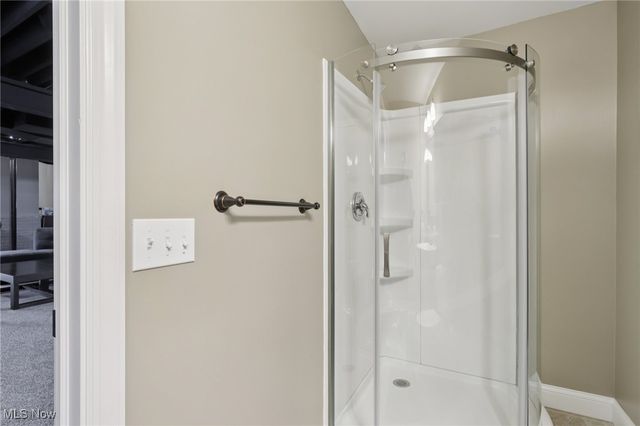 8060 Rainbow Drive, Concord, OH 44077