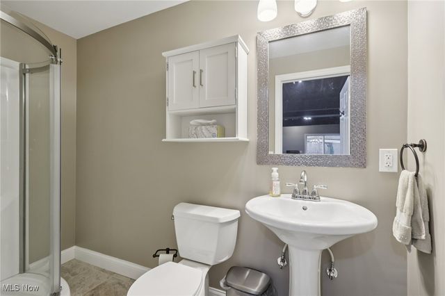 8060 Rainbow Drive, Concord, OH 44077