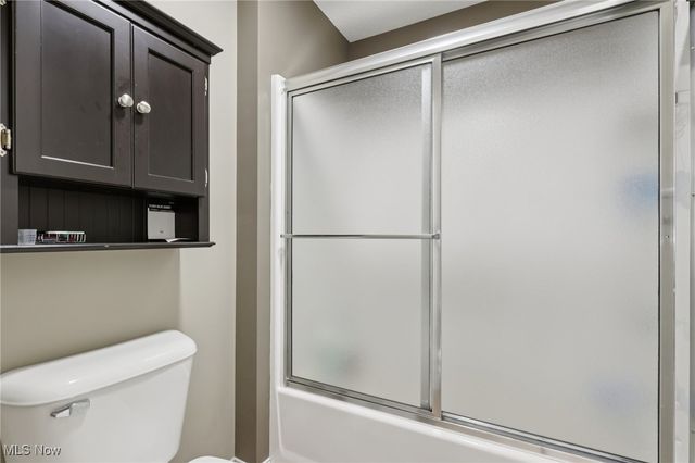 8060 Rainbow Drive, Concord, OH 44077