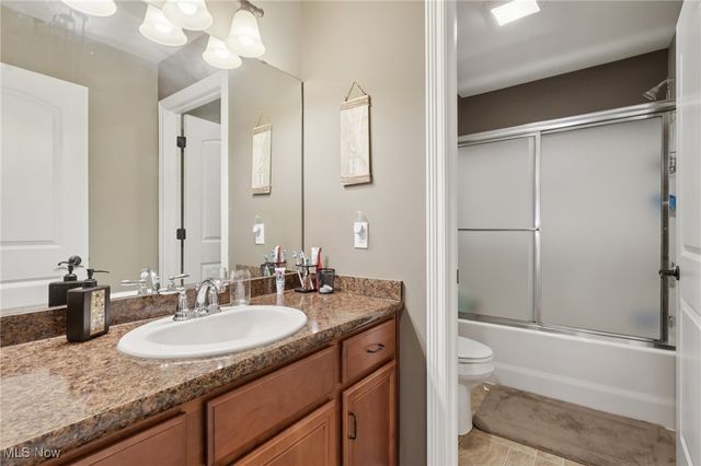 8060 Rainbow Drive, Concord, OH 44077