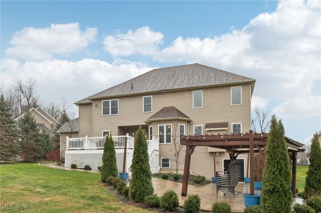 8060 Rainbow Drive, Concord, OH 44077