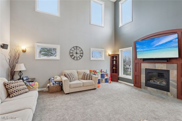 8060 Rainbow Drive, Concord, OH 44077