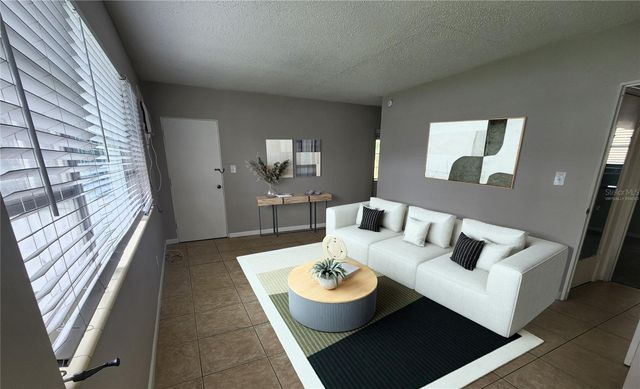 487 1ST STREET S 205, St Petersburg, FL 33701