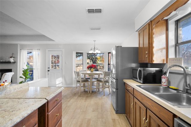 8236 Lara Lane, Watauga, TX 76148