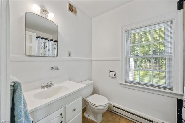 17314 Jolly CIR, Windsor, VA 23487