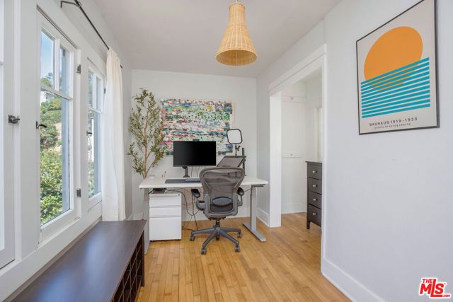 2306 Loma Vista Place, Los Angeles, CA 90039