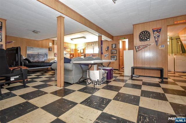 88 Spring Valley Road, Oradell, NJ 07649