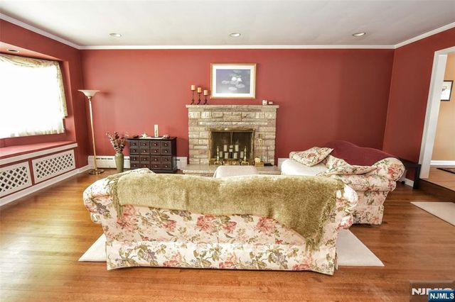 88 Spring Valley Road, Oradell, NJ 07649