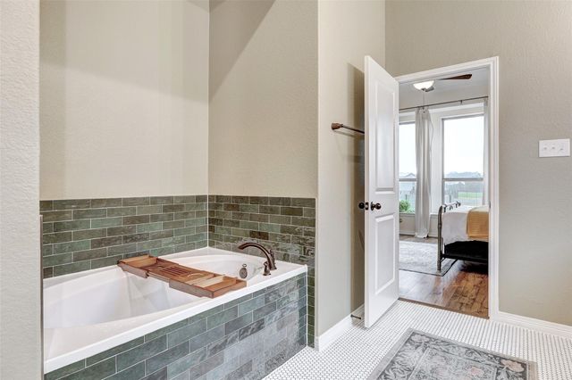 1117 Spring Gulch LN, Georgetown, TX 78628