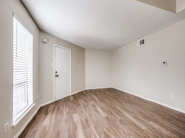 9839 Walnut Street 207, Dallas, TX 75243