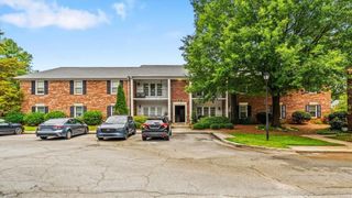 12 Fountain Manor Drive E, Greensboro, NC 27405