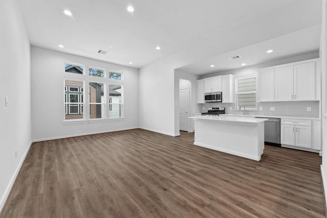2110 Dewalt Street F, Houston, TX 77088