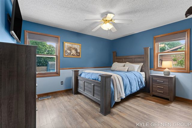 345 Woodland Avenue, Holland, MI 49424