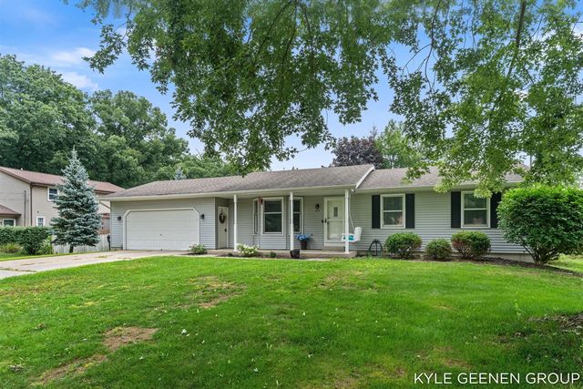 345 Woodland Avenue, Holland, MI 49424