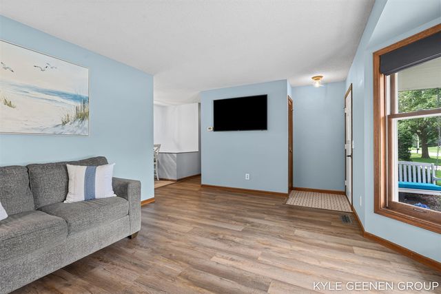 345 Woodland Avenue, Holland, MI 49424