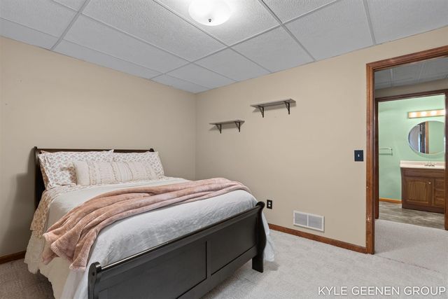 345 Woodland Avenue, Holland, MI 49424