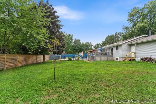 345 Woodland Avenue, Holland, MI 49424
