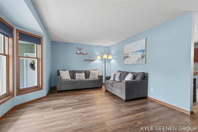 345 Woodland Avenue, Holland, MI 49424