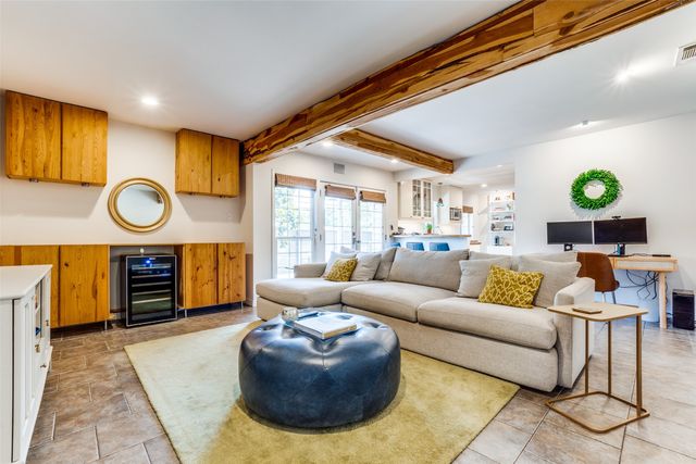 7627 Robin Road, Dallas, TX 75209