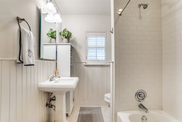 7627 Robin Road, Dallas, TX 75209