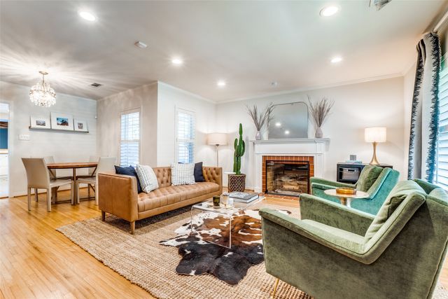 7627 Robin Road, Dallas, TX 75209